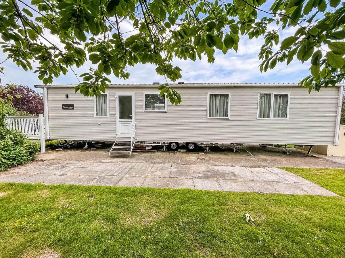 Beautiful 6 Berth Caravan With Decking At Southview Holiday Park Ref 33024O 호텔 스케그니스 외부 사진