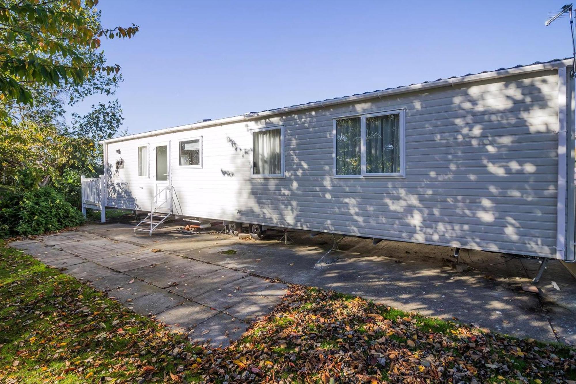 Beautiful 6 Berth Caravan With Decking At Southview Holiday Park Ref 33024O 호텔 스케그니스 외부 사진