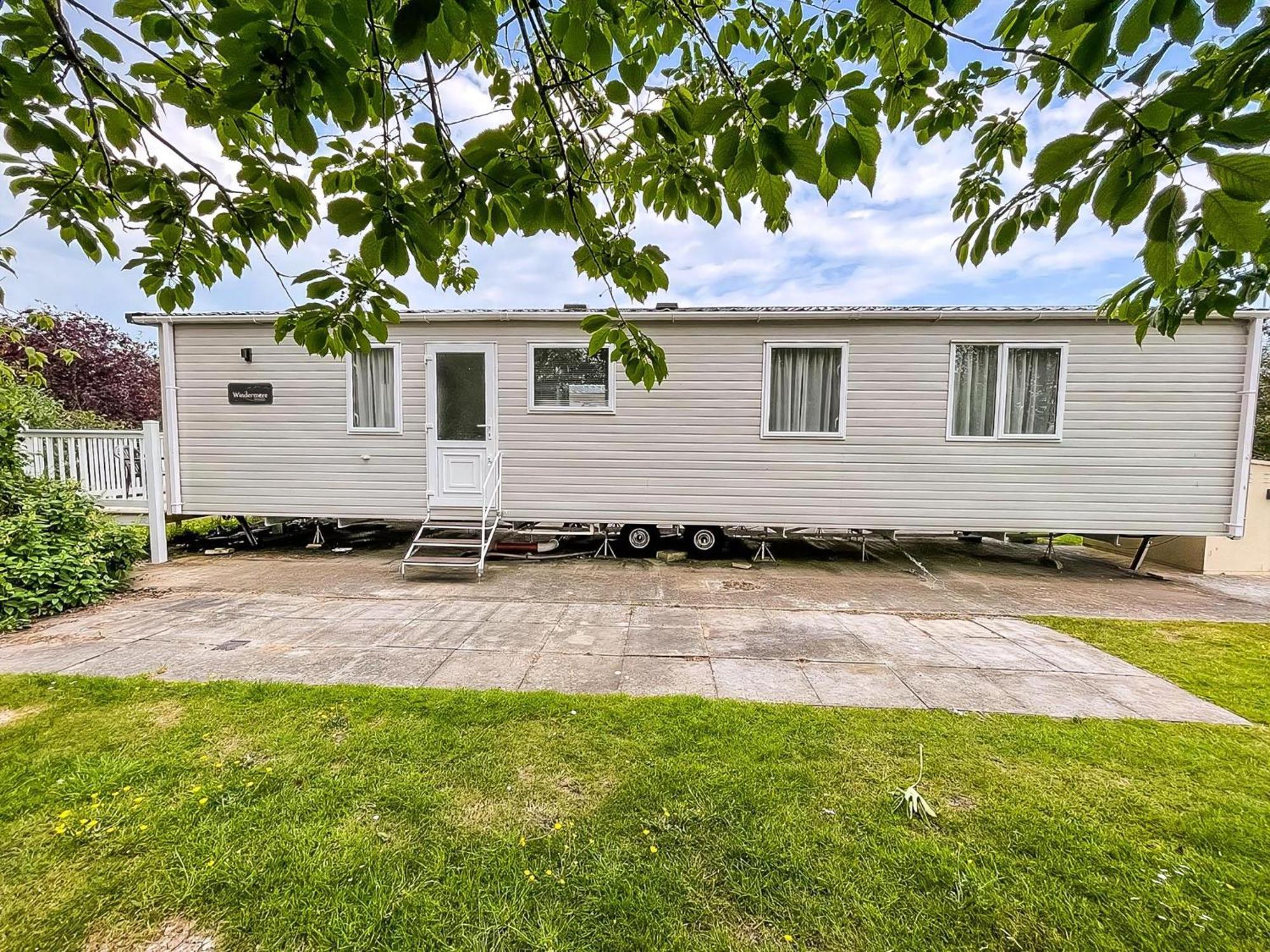 Beautiful 6 Berth Caravan With Decking At Southview Holiday Park Ref 33024O 호텔 스케그니스 외부 사진